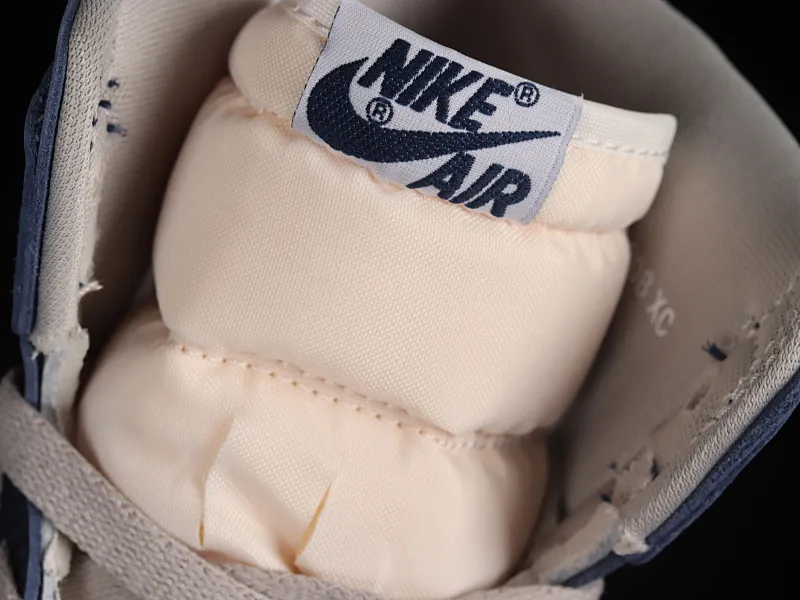 All categories Air Jordan Jordan series basketball shoes Air Jordan 1 High LJR version Air Jordan 1 High "Georgetown" AJ1 Joe 1 Georgetown high-top basketball shoes BQ4422-400